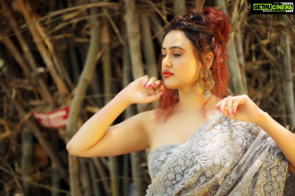 Sony Charishta Instagram - #✨🖤 . . . #sonycharishta #sonycharishtafanc ##keralam #kozhikode #tirur #kondotti #manjeri #followers #likeforlikes #mollywood #kottayam #keralaattracrion#entekeralam #keralaphotography #bhfyp〽️ #mumbai #malappuram #kannur #trivandrum #thrissur #keralagallery #keralaattraction