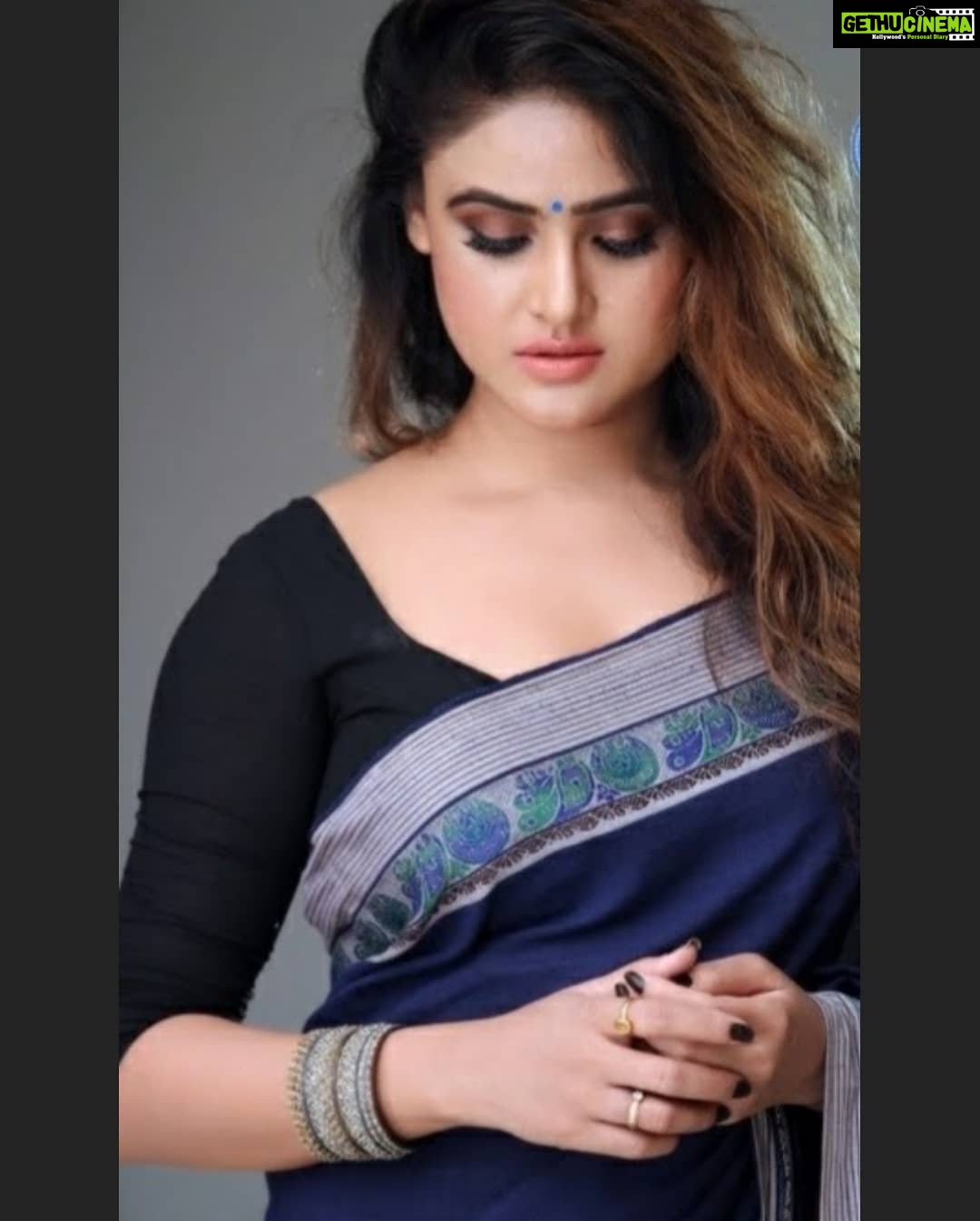 Sony Charishta Instagram - #๐๐ค #designersarees #desingerblouses @designer_blouse_trends @indians.desire @saree_collaction @#freestyle #beauty #bodypositive #bluesaree #blogger #bluenails #saree๐ #sareelove #sareeinspiration #sareeonline #sareestory #sareeseduction #sareeblogger #silksarees #sareesofinstagram