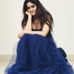Sony Charishta Instagram - #💜💜💜😊😊😊😊😊😊😊😊😊😊😊😊😊😊😊 #teluguactress #tamilactress #chennai #sandalwood_official #sareelove #traditionalwear #blue @instagram #@r_e_e_l_s @disney @chennai_queens__ @filmydil_sandalwood @actress.time