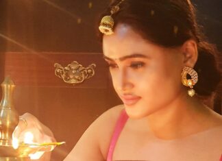 Sony Charishta Instagram - Happy Diwali 💜💜💜 #tollywood #traditional #tamily ##tamilactress #trending #kollywoodactress #bollywoodactress #bengali #tamily #tamilmovie #portraitphotography #picture #sandalwood #sareelove