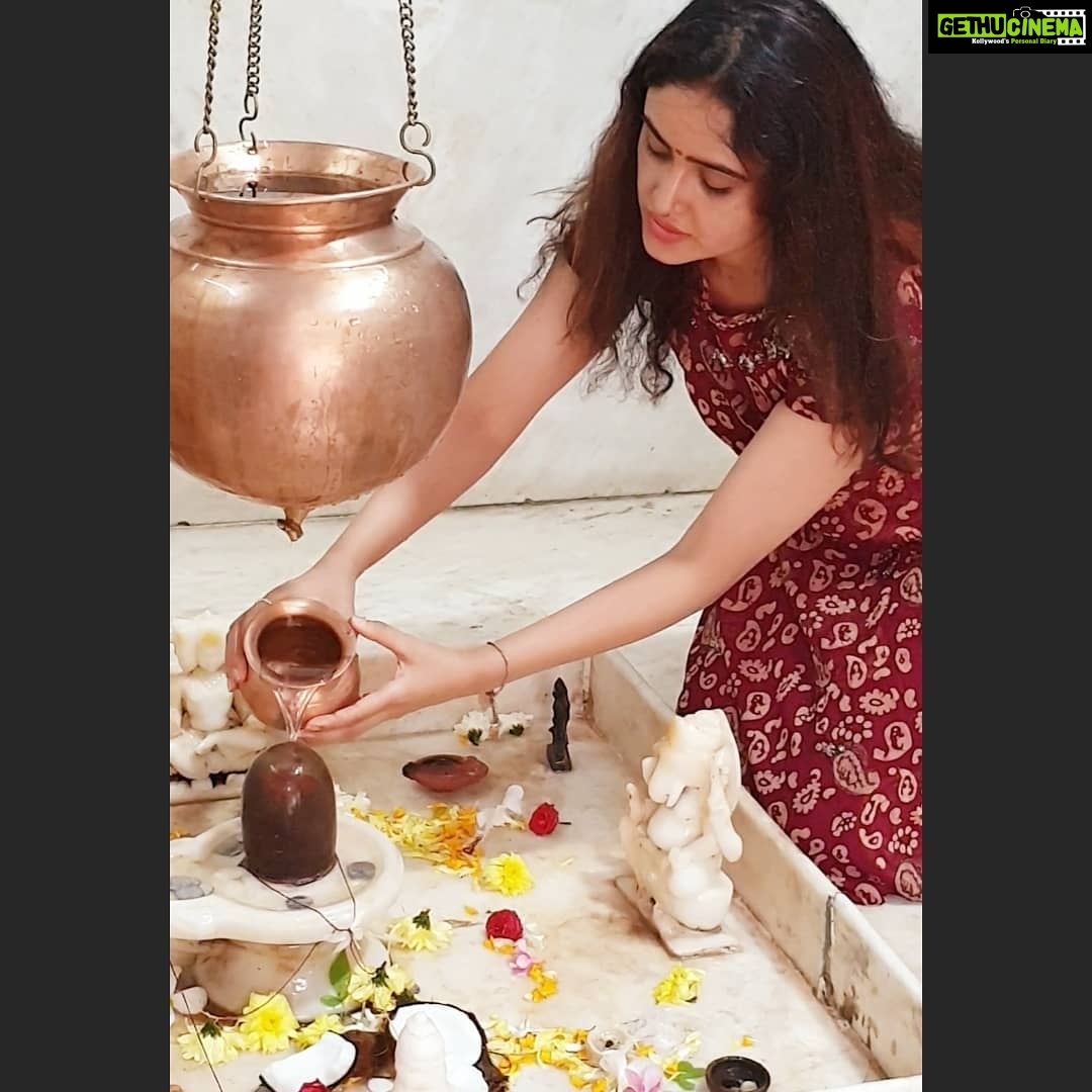 Sony Charishta Instagram - #🙏 #🤗 😊😊😊😊#omnamahshivaya