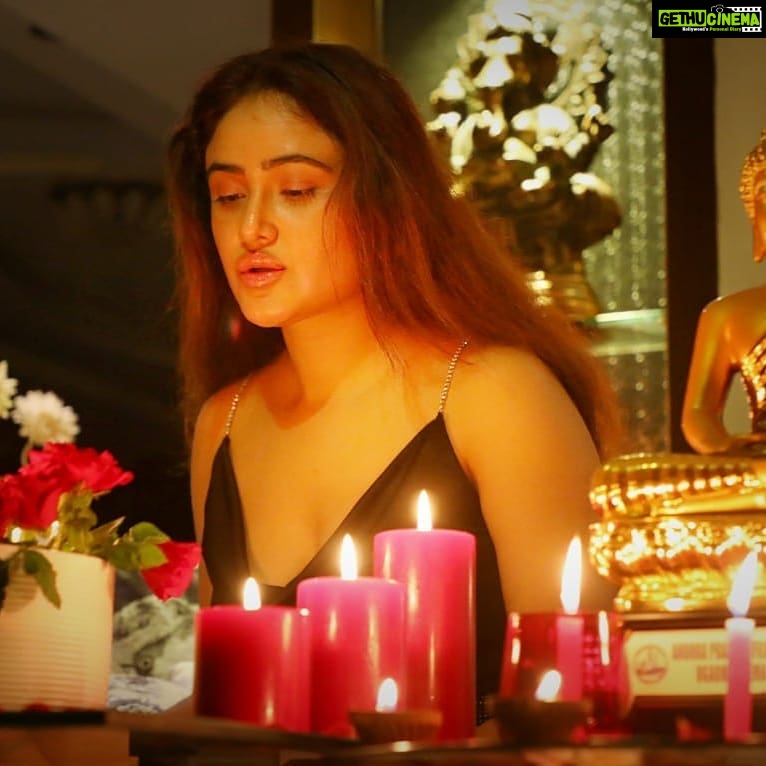 Sony Charishta Instagram - #πππ#π #tamilactress #goodmorningpost #traditional #teluguactress #trending #kollywoodactress #mollywood #modeling #music #tamilsong #kollywood #sandalwood #bollywoodactresses #bengali #bodypositive #tollywood