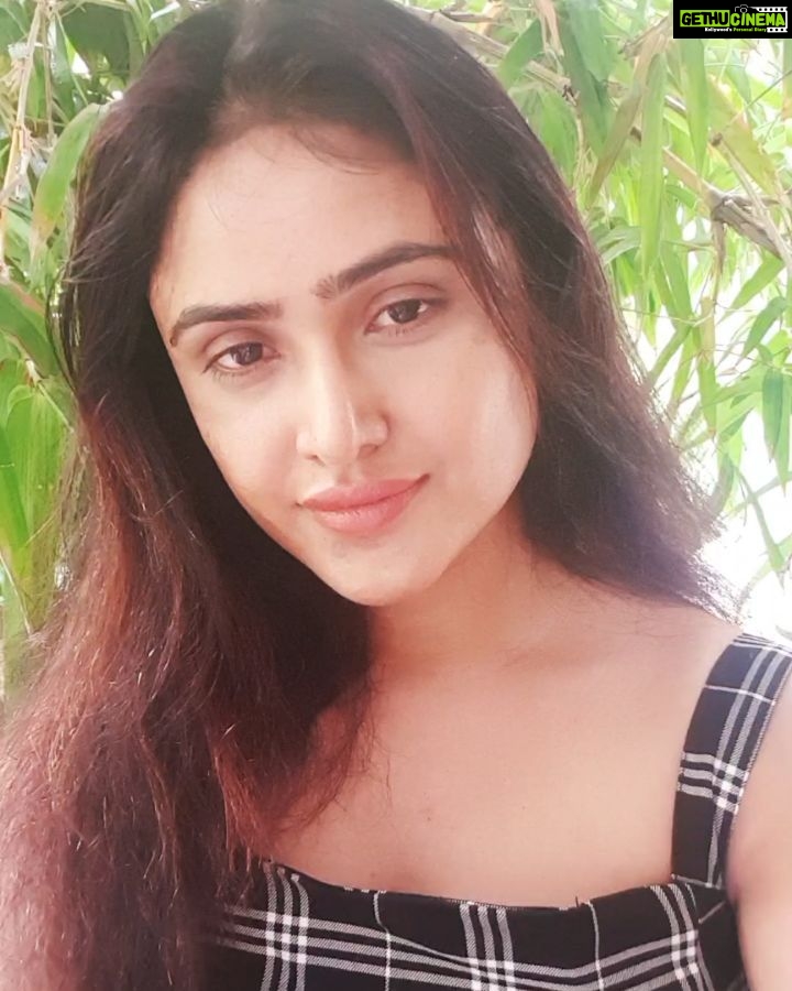 Sony Charishta Instagram - #happybirthday#arjunsarja @arjunsarjaa 🌹🌹🌹🌹🌹🌹 🎂🎂🎂🎂🎂🎂 #tollywoodactress #kollywoodactress #bollywoodactress #sandalwoodactress #sonycharishtafan #😊😊😊😊😊😊😊😊😊😊😊😊😊