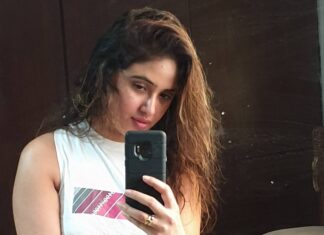 Sony Charishta Instagram -
