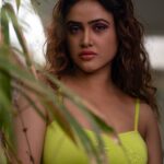 Sony Charishta Instagram - #💚💚💚💚💚 . . . . . . . . . . . . @acharya_photography #sonycharishta #sonycharishtafanc @actressgrammm @celebgrammm #hotmodel #actress #sexyactresses #glamshoot #glamorous #filmphotography #filmyfocus #me #memes #draw #sexymodel #portraitphotography #picture #keralagallery #banglore #kqnndastatus