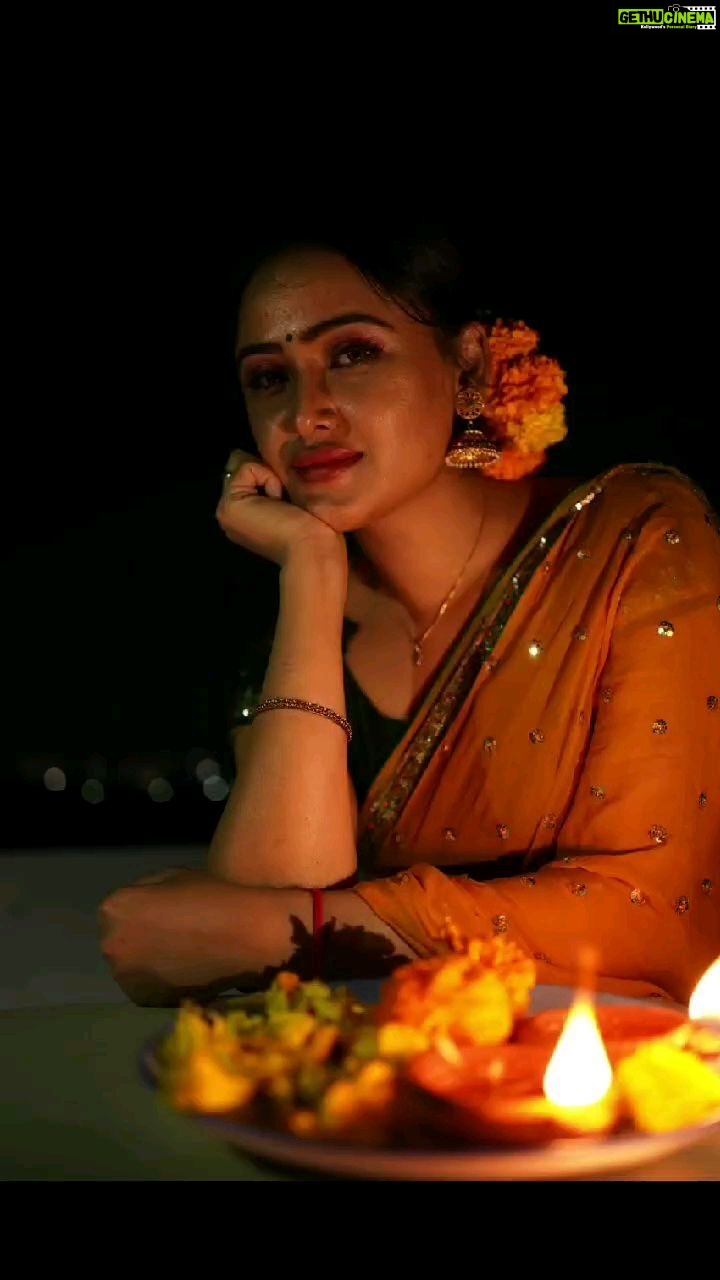 Sony Charishta Instagram - #❤️❤️❤️ . . . . . . . . . . . ... . . .#sonycharishta #sonycharishtafanc #love #reelsindia #tamilactress # vishal #tamillove #tamilsongs #tamily #fashionlabel #fashtionblogger #explorepage✨ #reelsinstagram #instatag #southindianfashion#fistival #explorepage #reelvideo #trending