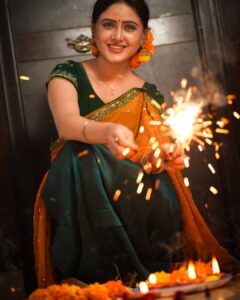 Sony Charishta Instagram - #Happy Diwali everyone #❤❤❤❤❤. . . . .. . . . . . . . . . .. . . . . . . . . @sagarphotography_ #sonycharishta #sonycharishtafanc #festival photography #feelitreelit #festival #viral #vibe #teluguactress #traditional #trending #tamilactress #keralagallery #bangali #beautiful #grammar #diwali #diwalioutfit #southindianfashion #explorepage #explore #explorepage✨