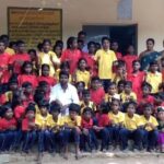 Soori Instagram - மரக்காத்தூர் அரசு நடுநிலைப்பள்ளியில் படப்பிடிப்புத் தளத்தில் அழகான குழந்தைகளுடன் தனித்துவமான பொங்கல் கொண்டாட்டம் இனிய பொங்கல் வாழ்த்துக்கள் #happy #pongal #celebration #school #unique #childrens #happyvibes #instagood Marakkathur