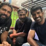 Soori Instagram – இன்று இனியதொரு தொடக்கம். இயக்குனர் அண்ணன் ராம் மற்றும் பிரதர் நிவின் பாலி யுடன் முதல்முறையாக ‘பயணிப்பதில்’ பெரு மகிழ்ச்சி. அண்ணன் சுரேஷ் காமாட்சி க்கு நன்றி @sureshkamatchi
@nivinpaulyactor