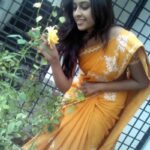 Sri Divya Instagram - Where flowers bloom so does hope .. let’s all hope for the best 🤗#stayhomestaysafe #oldpicsarethebest