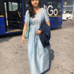 Sri Divya Instagram – #airportoutfit @ahurani87 ❤️#loveforcotton #comfyclothes #ikatfashion #loveblue💙