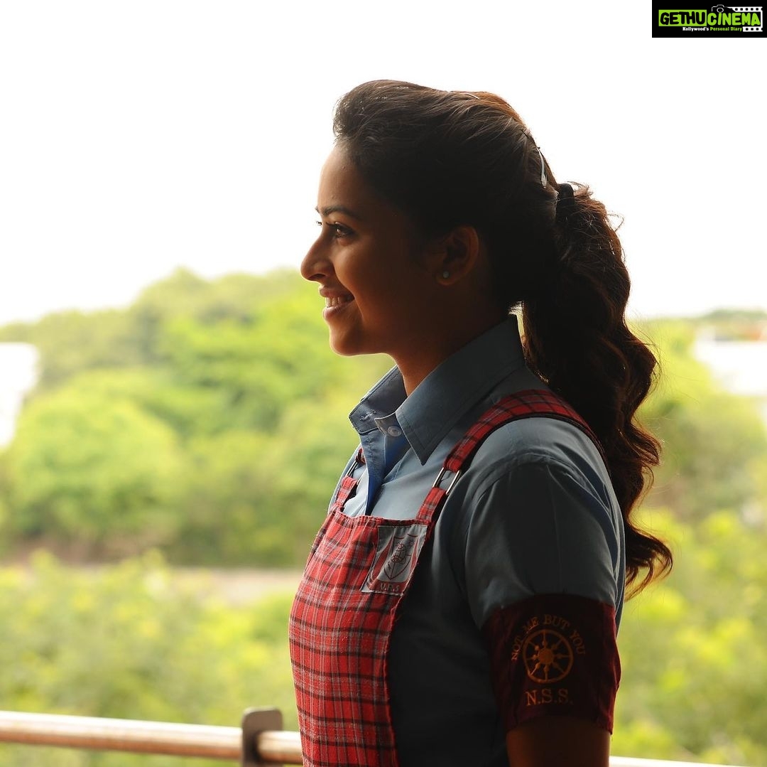 Sri Divya - 183.8K Likes - Most Liked Instagram Photos