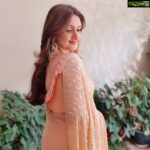 Sridevi Vijaykumar Instagram - Life is as peachy as u make it.... Outfit: @mugdhaartstudio Jewelry: @the_jewel_gallery