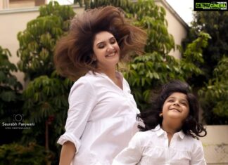 Sridevi Vijaykumar Instagram - Her smile makes me smile Her laugh is infectious Her heart is pure and true Above all i love that she is my DAUGHTER #mommysworld#mylittleprincess#rupikaa#loveofmylife#instakids 📸@saurabhpanjwanikidsphotography Makeup @shearsandbrushes_thesalon