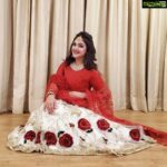 Sridevi Vijaykumar Instagram - Dressed up for my bestie's sis wedding🌹🌹🌹#sangeet#dance#fun#weddingsarefun#