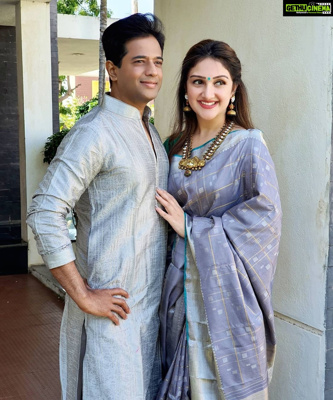 Sridevi Vijaykumar Instagram - Wishing you all a happy diwali💥🙏#diwali#deepavali#celebration#festivevibes