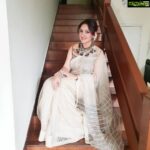 Sridevi Vijaykumar Instagram – Wishing everyone a happy and a safe diwali💥😁#happydiwali2018#diwali#deepavali#festivaloflights