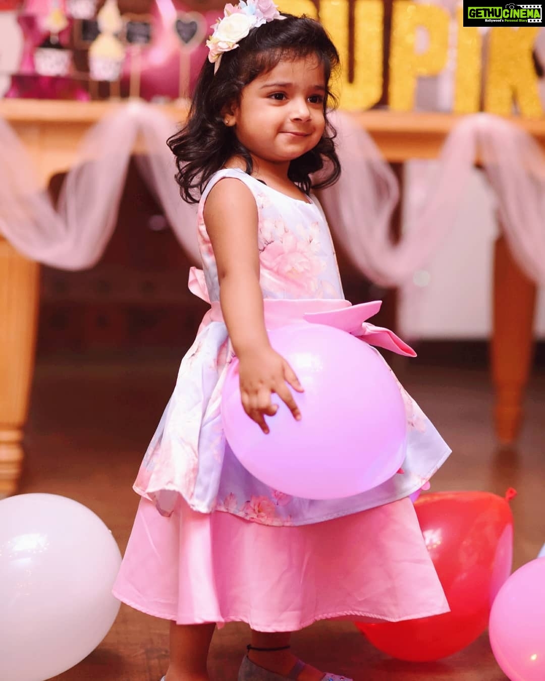 Sridevi Vijaykumar Instagram - My princess👑👸my baby doll🧚♀️#birthdaygirl🎂#july13th#rupikaa#birthdayparty