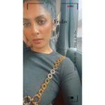 Sriya Reddy Instagram – Bored look or is it you are dead look !