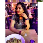 Srushti Dange Instagram - Weekend vibes Food, Wine & friends ✨🌟 #saturdaynight 💫