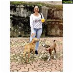 Srushti Dange Instagram - That moment when you wanna show off your brand new #nike shoes @nikewomen and you get busted (photobombed) by these monsters 🤦🏼‍♀️ I mean seriously 😐 come on kids P.S : finally they did let me have one decent pic that too 🤷🏻‍♀️