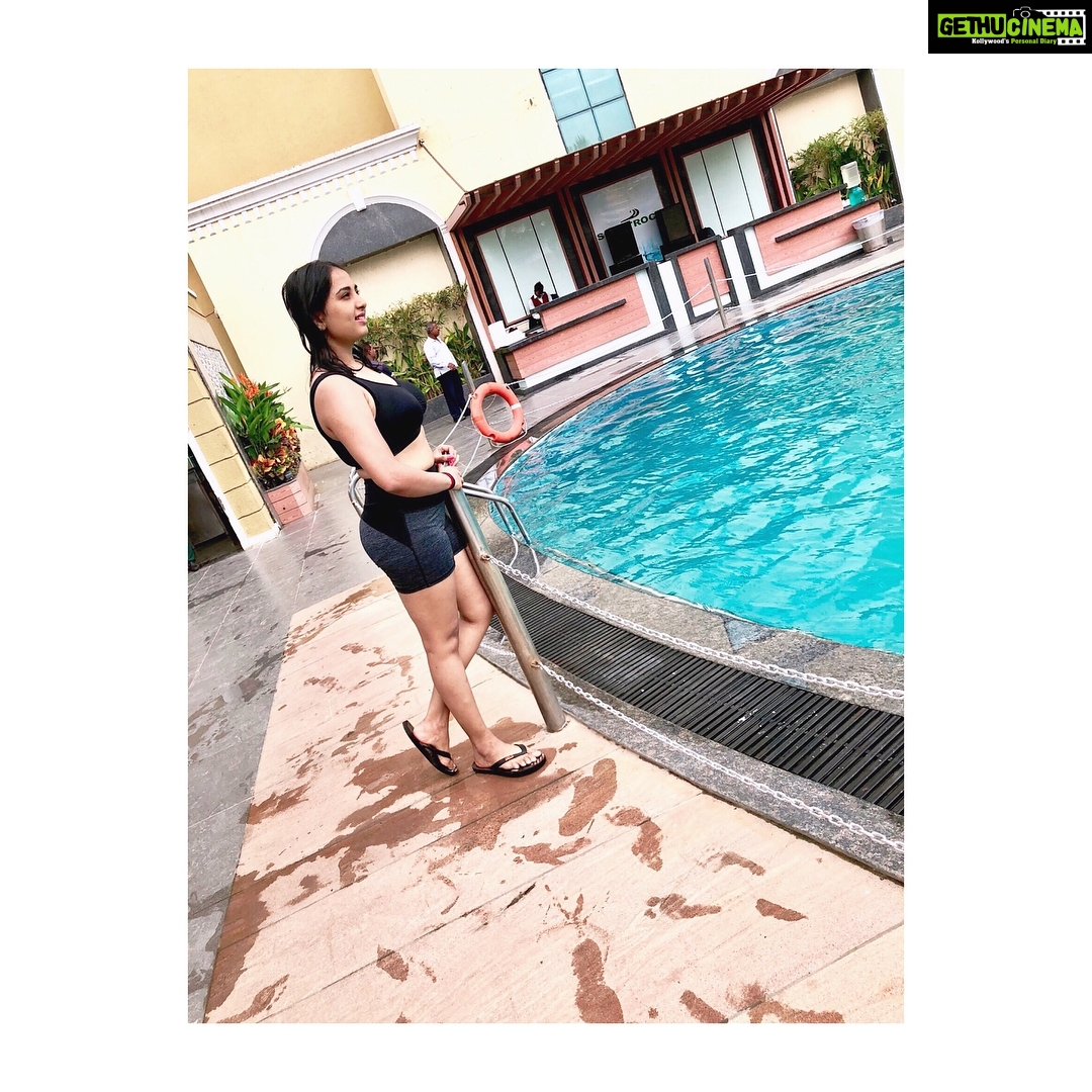 Srushti Dange Instagram - Life is simple just add water 💦