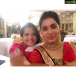 Srushti Dange Instagram - Wedding chaos Hundreds of hugs, thousands of inside jokes, millions of smile & billions giggles, zillions of gossip xoxo 💋 @pradeepa84 ✨💫🌸🦋 #bestfriendsbrotherswedding