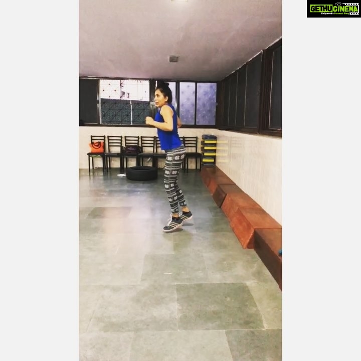 Srushti Dange Instagram - That moment when you Trying hard to be a bad-ass girl π€Έπ»ββοΈπ€£π€£π€£π€£ #rofl π P.S βwill get there β