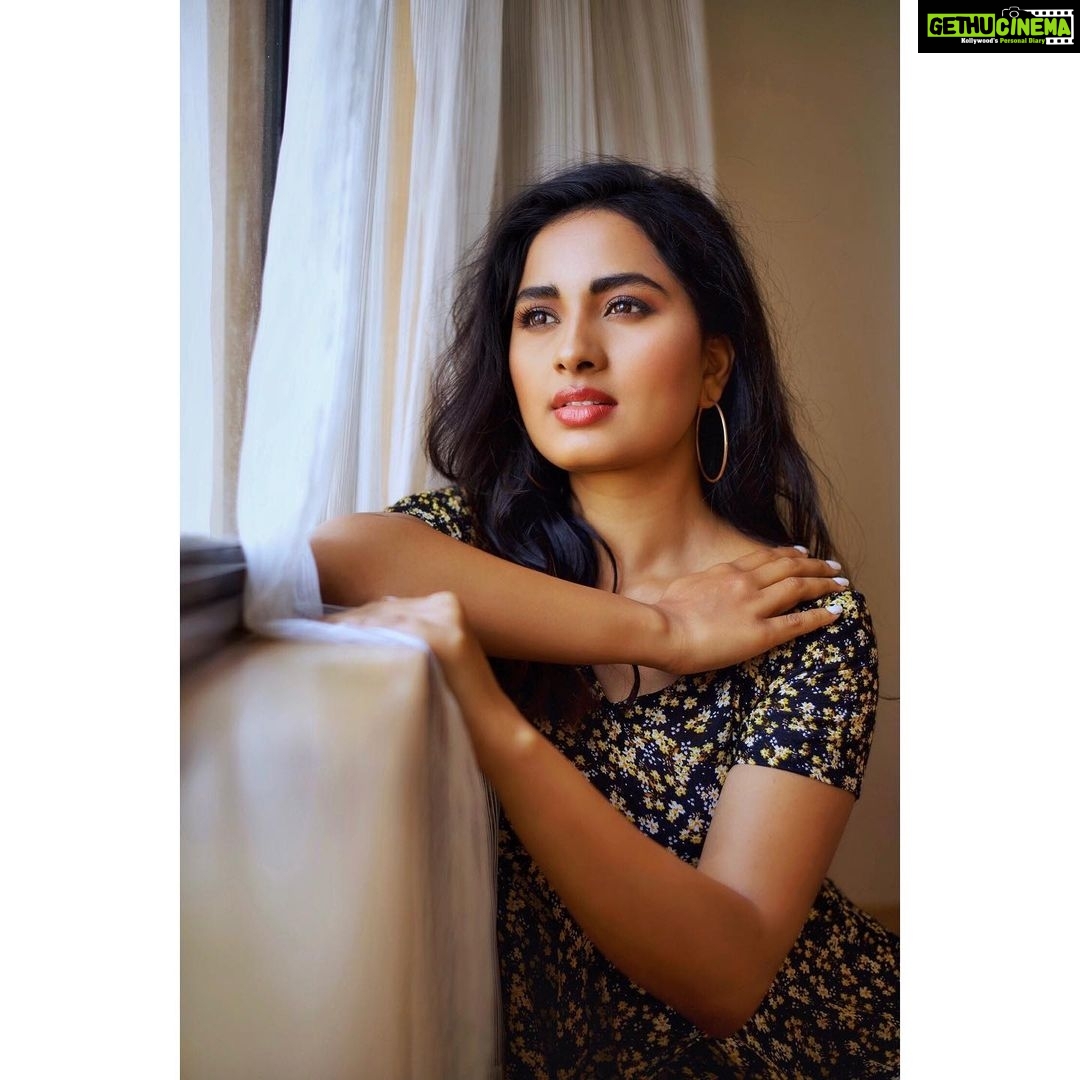 Srushti Dange Instagram - Felt cute 🥰 may cry of over things out of my control later idk 😐 🤷🏼♀️