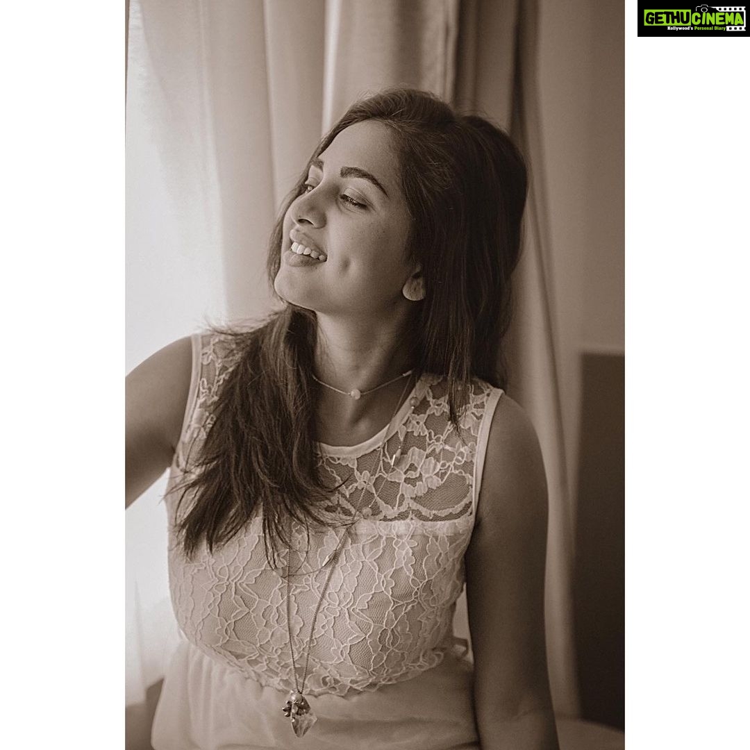 Srushti Dange Instagram - So they tell me that you lookin' for a girl like me