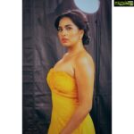 Srushti Dange Instagram - Beautiful things don’t ask for Attention 🐥🌻🦋
