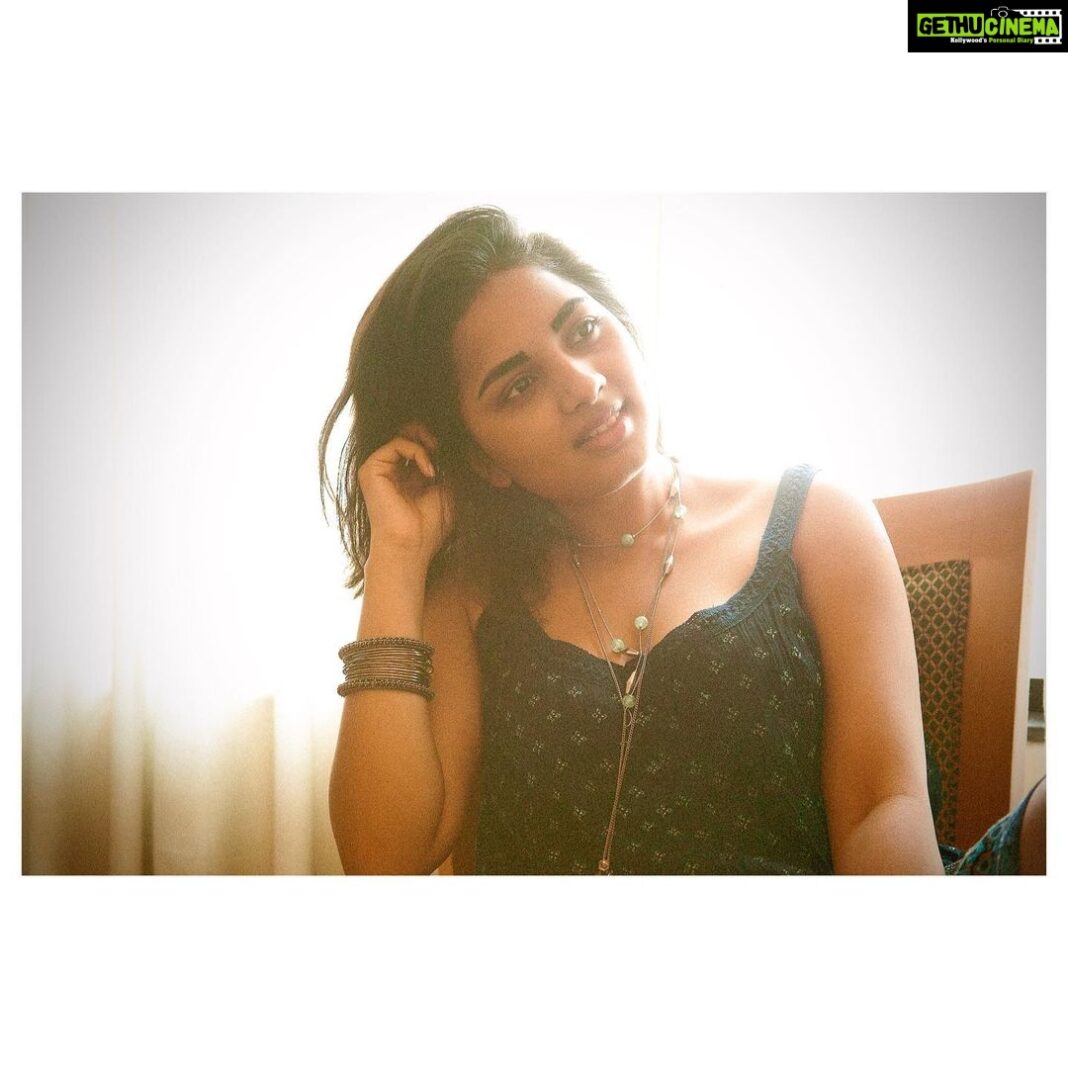 Srushti Dange Instagram - Where can I download motivation ? 😬