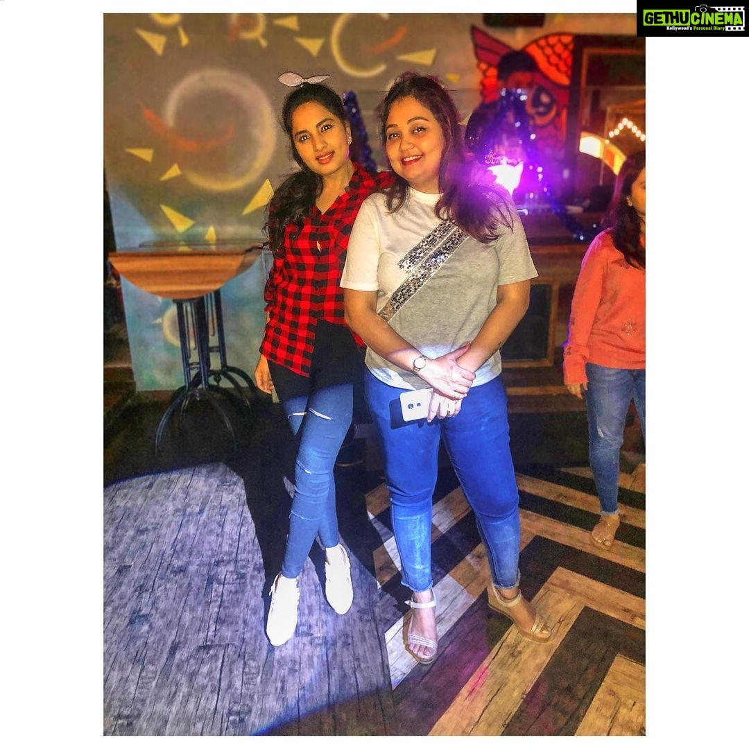 Srushti Dange Instagram - Itβs National siblings Day, so I just wanted to let you know you are lucky to have me as a younger sister ππ»ππ» @supriyadange π #nationalsiblingday