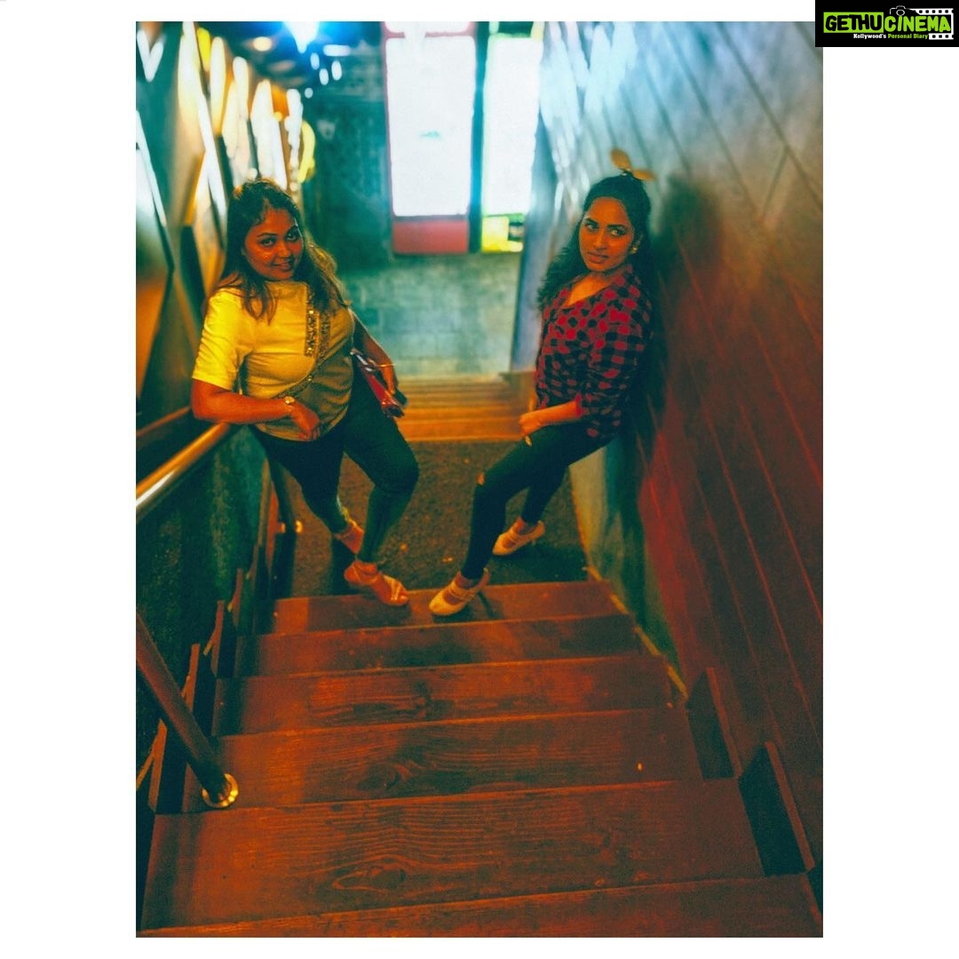 Srushti Dange Instagram - Itβs National siblings Day, so I just wanted to let you know you are lucky to have me as a younger sister ππ»ππ» @supriyadange π #nationalsiblingday