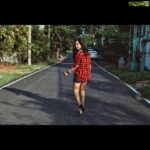Srushti Dange Instagram - I’m sooooooooooo Vogue💋 #retrostyle #walkingstreet #flipagram