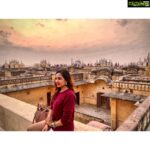Srushti Dange Instagram – These Vibes… this Peace… this Happiness  cannot be F***** with 🙏🏻🌸🦋 #jaipurdiaries #rajasthan #livebeautifully #sunsetphotography #sunsetlover Jaipur, Rajasthan