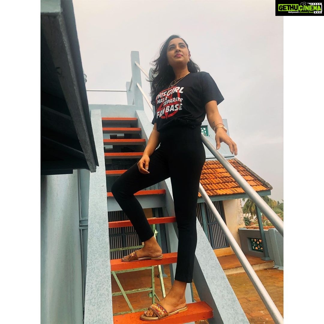 Srushti Dange Instagram - One does not simply Create a clever Instagram caption so Basically I wore it on my Tππ»ππ¬ thank you @almytees πΈπ¦