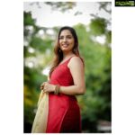 Srushti Dange Instagram – 🍀
Design and style by @dorothyjai 
Assisanted by @deepika_raja16 
HUM by @hairandmakeupbynive 
Photographer @kiransaphotography