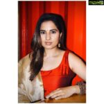 Srushti Dange Instagram – 🍀
Design and style by @dorothyjai 
Assisanted by @deepika_raja16 
HUM by @hairandmakeupbynive 
Photographer @kiransaphotography