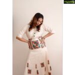 Srushti Dange Instagram – 🐣
Designer & style by @dorothyjai 
HUM by @hairandmakeupbynive 
Concept styling by @puraniii 
Jwellery by @pothysofficial 
Assisted by @deepika_raja16 
Photography by @kiransaphotography 🦋🌸