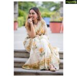 Srushti Dange Instagram – Live life in warm yellow🌼🍀🌼
Saree by: @unnatisilks 
HUA by: @ashumakeover & team 
Photography by: @kiransaphotography 🌸🦋🍀