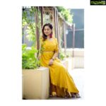Srushti Dange Instagram - Design and Jewellery by @pothysofficial Styled by @puraniii Shoes by @stevemadden MUA by @hairandmakeupbynive Shot by @kiransaphotography