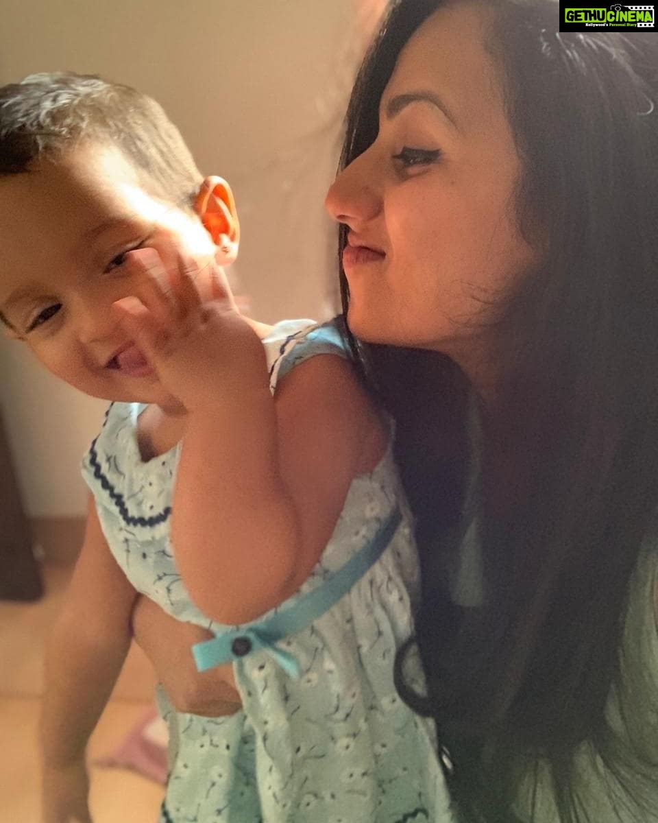 Sruthi Hariharan Instagram - There was no better way to bring in the 32 !! And all your wishes made the day even more special . Thank you all very very much ❤️ have tried to respond personally to most of you ... If I haven't then do know that I still am very grateful that you made that effort :) Also parrrrty time over the weekend . Can't wait to have you guys over @yashaswini.gurulingaiah @joel.kushalappa 😬 #birthdayweek #birthdaygirl #birthdaycelebration continues .