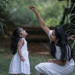 Sshivada Instagram - From one of my favourite shoot... Twinning with my Little Princess 😍🥰😘 📸 @bennet_m_varghese Location @greenbergresort #photoshoot #photography #happiness #twinning #mylittleprincess #Arundhathi #momanddaughter #twinningwithdaughter #likemommylikedaughter #lovewhatyoudo #loveyourlife #liveyourlife #white