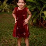 Sshivada Instagram - My little poser😍🥰😘 Thankyou @disha_creationz for sending these lovely outfits. 📸 @tibinaugustinephotography #mylittleprincess #mylittleposer #Arundhathi #christmasgifts #christmasvibes #bundleofhappiness❤️