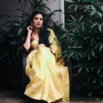 Sshivada Instagram - 🌿🌿 Photography : @_shutter_magics_ 😊 Saree & Earrings : @elegant_drapes_sneha ❤️ Styling : @kenusjoseph