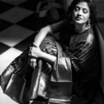 Sshivada Instagram – 🖤

Costume courtesy : @sarithajayasurya  @sarithajayasurya_designstudio ❣️
Photography : @nithinnarayanan_ 📸
MUA : @_femy_antony_ ✨