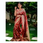 Sshivada Instagram – ❣️

Costume courtesy : @sarithajayasurya  @sarithajayasurya_designstudio ❣️
Photography : @nithinnarayanan_ 📸
MUA : @_femy_antony_ ✨

#sarithajayasuryadesignstudio #sareelove #sareelover #redsaree #banarasisaree #shootdays #sareefashion #sixyardsofelegance