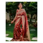 Sshivada Instagram – Wearing my ever favourite outfit, Saree!! ❤️ 

Costume courtesy : @sarithajayasurya  @sarithajayasurya_designstudio ❣️
Photography : @nithinnarayanan_ 📸
MUA : @_femy_antony_ ✨