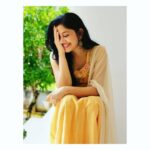 Sshivada Instagram – 𝐁𝐞 𝐲𝐨𝐮𝐫 𝐨𝐰𝐧 𝐬𝐮𝐧𝐬𝐡𝐢𝐧𝐞 🌞

#candid #behappy #begratefuleveryday